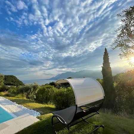 Bed and breakfast Grand View 4*