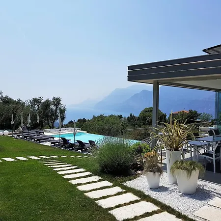 Bed and breakfast Grand View 4*