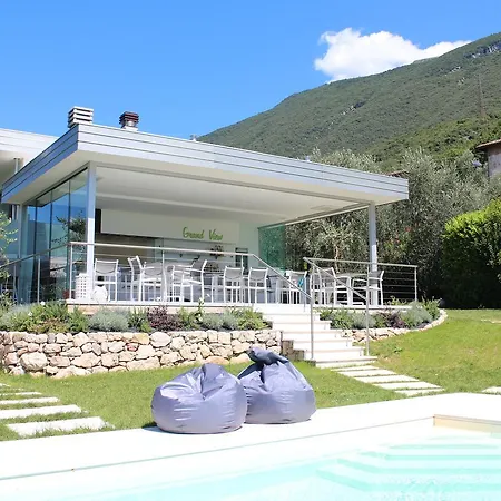 Bed and breakfast Grand View