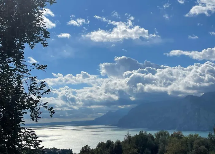 Grand View 4* Μαλτσεζίνε